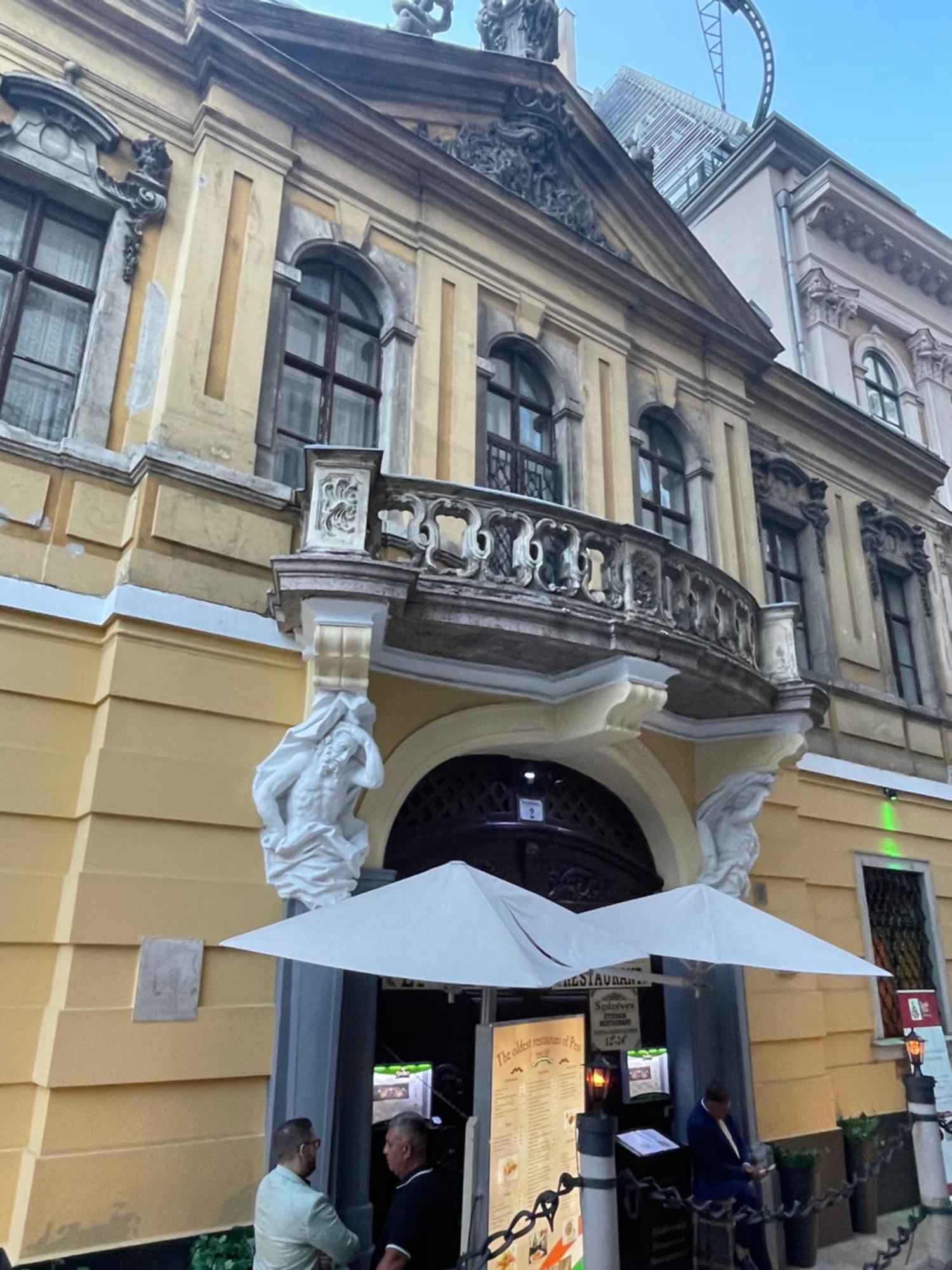 Rainbow Pearl Apartment At St Stephen' S Basilica بودابست المظهر الخارجي الصورة